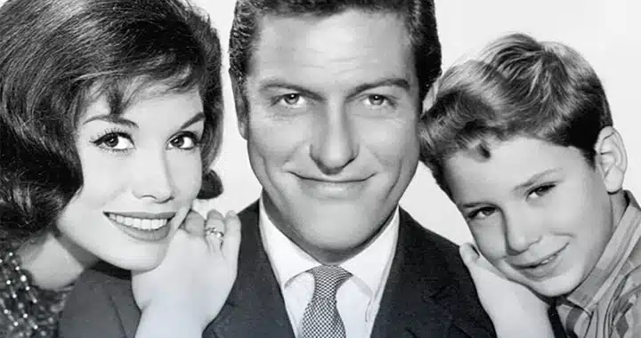 ‘The Dick Van Dyke Show’ Broke the Rules of Typical American Sitcoms