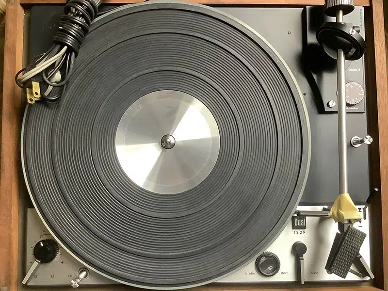 dual turntable