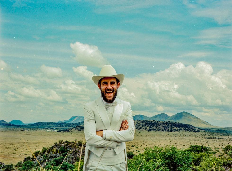 Robert Ellis Has Transformed Into the ‘Texas Piano Man’