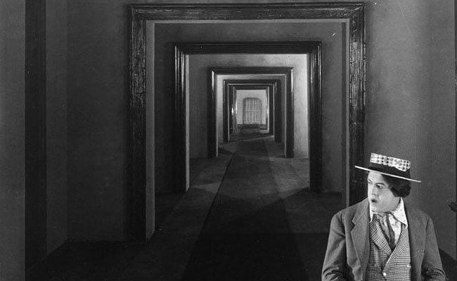 luigi-pirandello-on-film-lumorismo-and-confronting-the-other-of-the-self