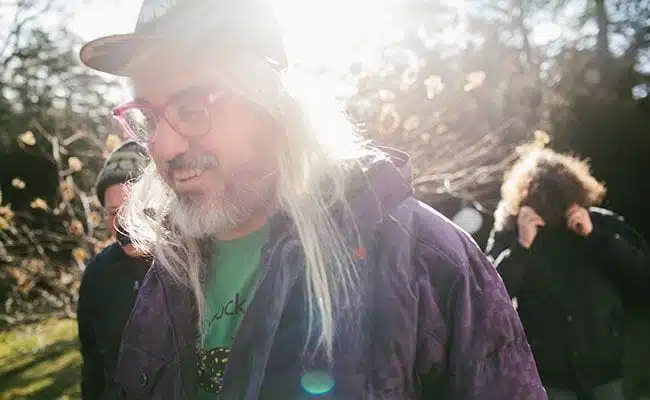 Dinosaur Jr.: Give a Glimpse of What Yer Not