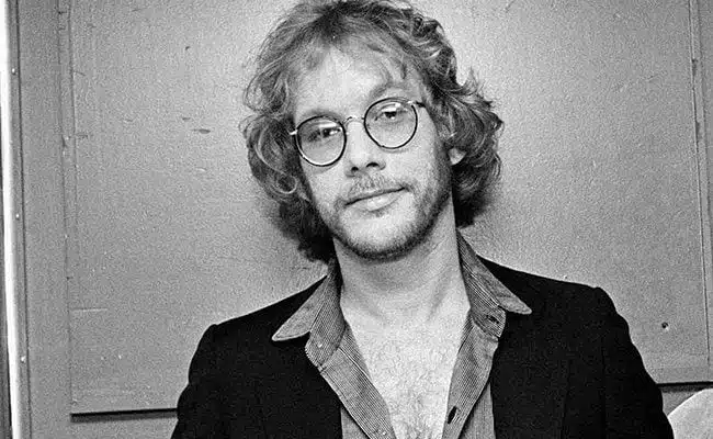 warren-zevon-desperado-of-los-angeles-and-the-balance-of-fandom-and-critici