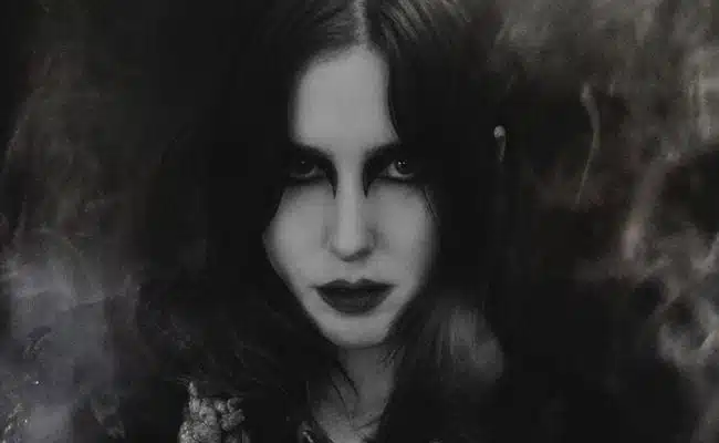 chelsea-wolfe-abyss1