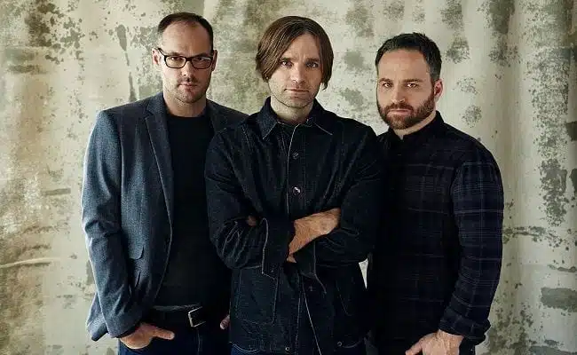 Death Cab for Cutie – “Good Help (Is So Hard To Find)” (Singles Going Steady)