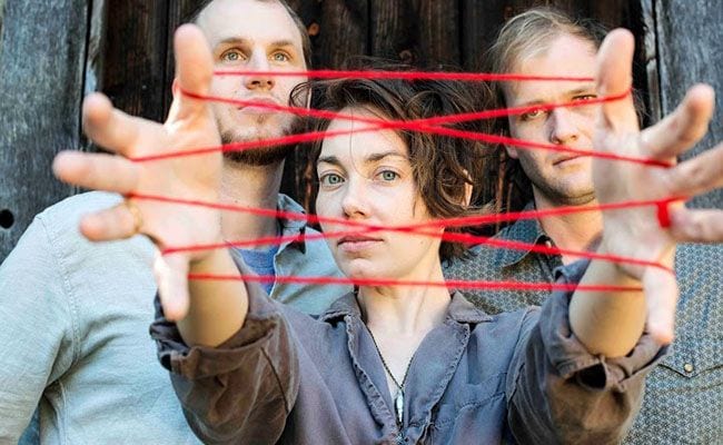 Mount Moriah – “Baby Blue” (Singles Going Steady)