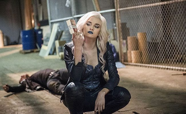 The Flash: Season 2, Episode 13 – “Welcome to Earth-2”