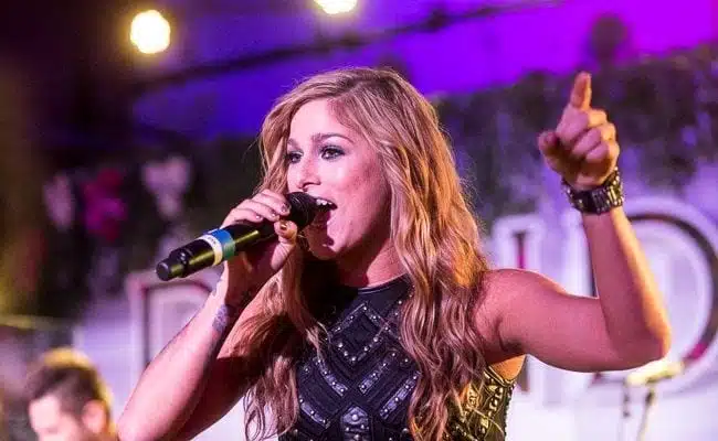 Women in Country: RaeLynn + Cassadee Pope (Photos)