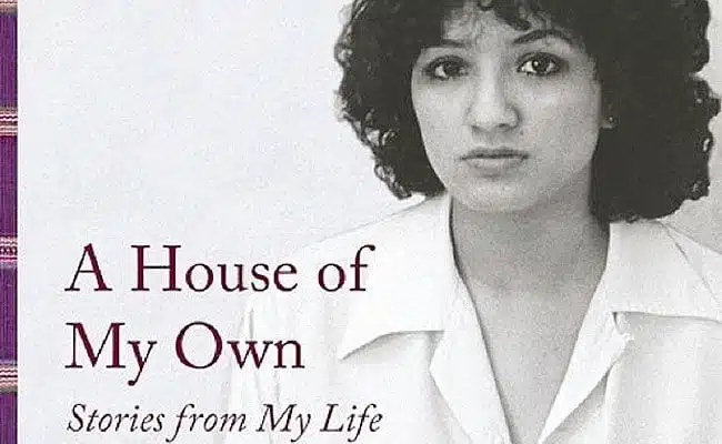 In ‘A House of My Own’ Sandra Cisneros Argues That a Woman Writer Needs a Roof of Her Own