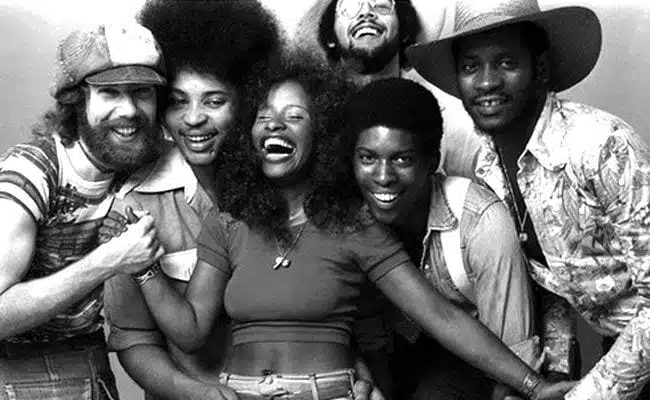 Rufus and Chaka Khan: Live Stompin’ at the Savoy