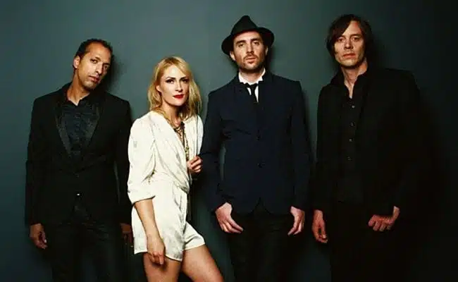 196667-metric-the-shade-video