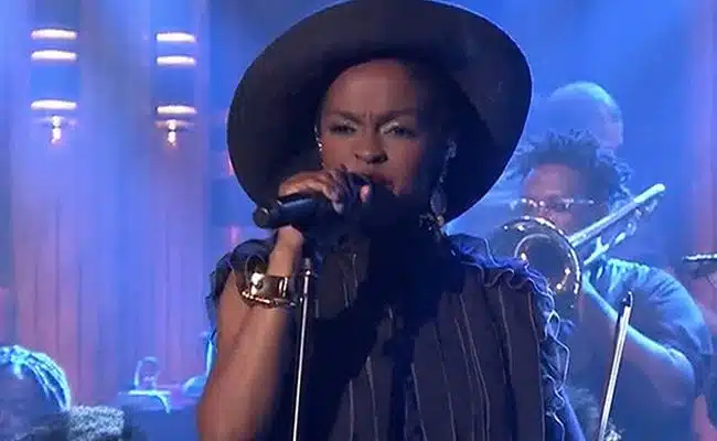 196006-lauryn-hill-performs-nina-simones-feeling-good