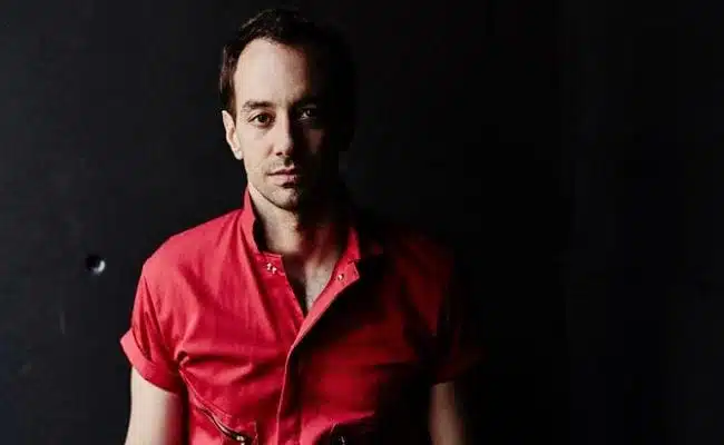 194717-20-questions-albert-hammond-jr