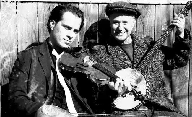 Fiddle & Banjo – “Red Rocking Chair” (audio) (premiere)