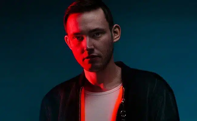 194468-hudson-mohawke-lantern