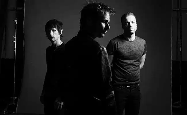 194205-muse-drones