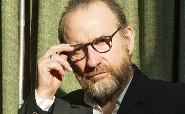 Colin Hay – “Mr. Grogan” (video) (Premiere)