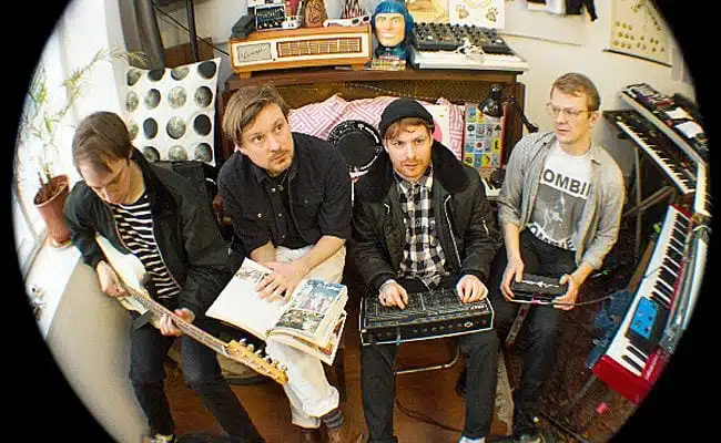 Django Django – “Beginning to Fade” (video)