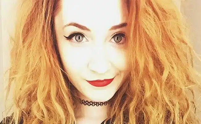 Janet Devlin: Running with Scissors