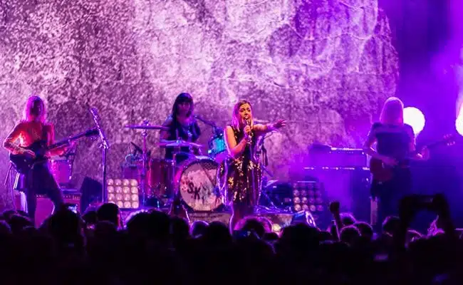 190981-sleater-kinney-terminal-5-nyc-photos