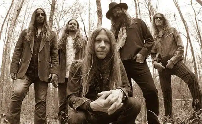 Blackberry Smoke: Holding All the Roses