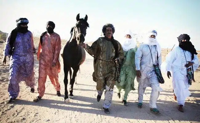 186553-tinariwen-arhegh-danagh-video