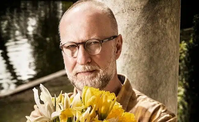 Bob Mould – “The War” (video)