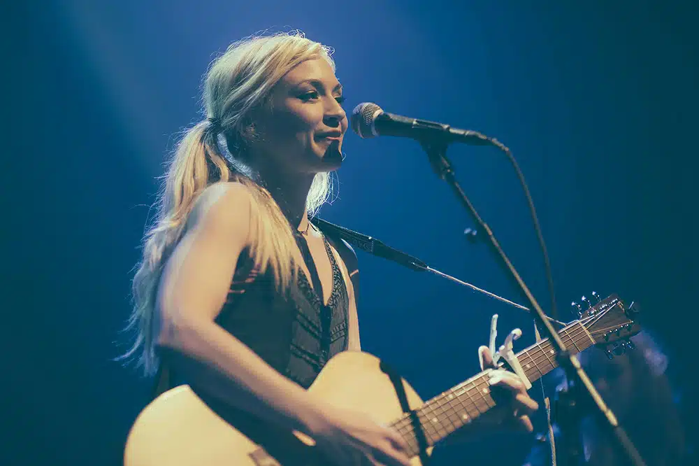 4. Emily Kinney live chad kamenshine copy