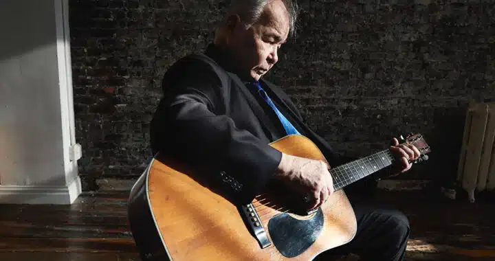 John Prine’s ‘Fair & Square’ Gets the Deluxe Vinyl Treatment