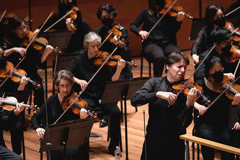 New York Philharmonic with violinist Joshua Bell