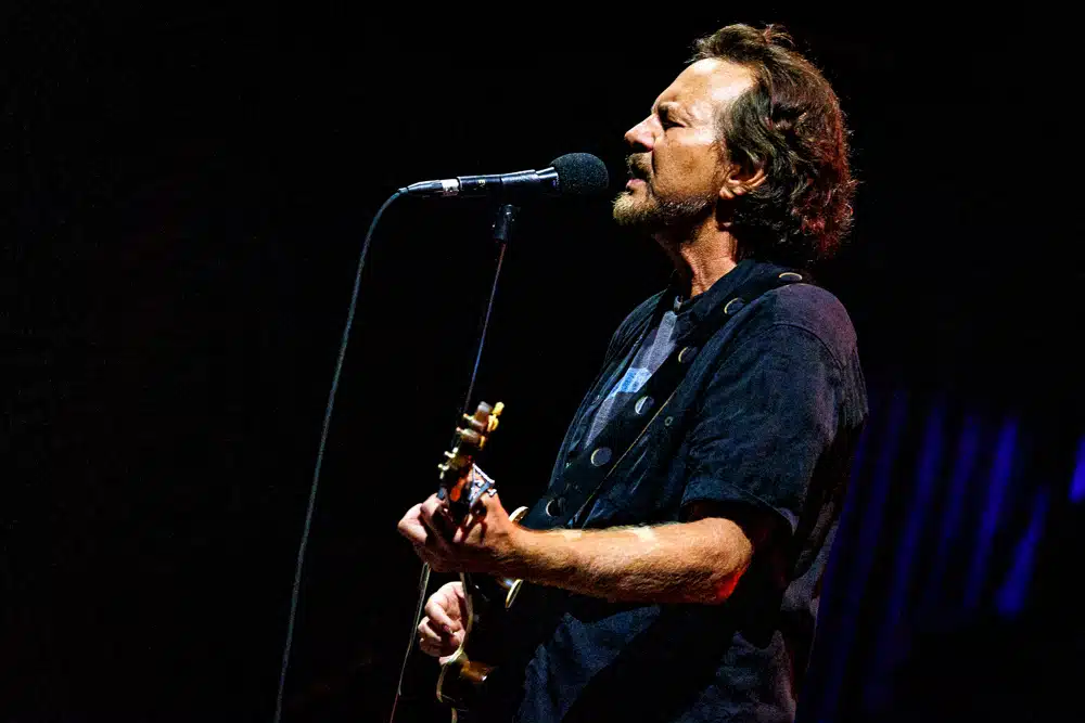 Eddie Vedder and The Earthlings