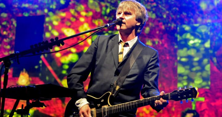 The 10 Best Neil Finn Songs