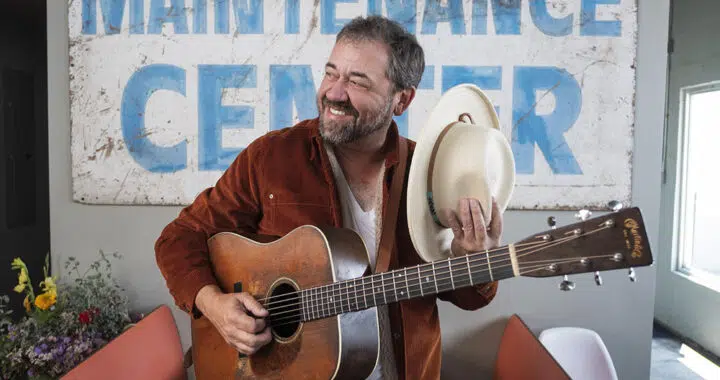 Dan Tyminski Pays Tribute to his Musical Hero Tony Rice