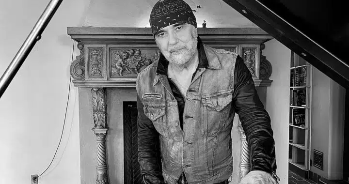 Daniel Lanois Still Believes in Magic