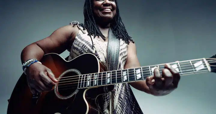 Ruthie Foster Sings to the Choir and with Them on ‘Healing Time’