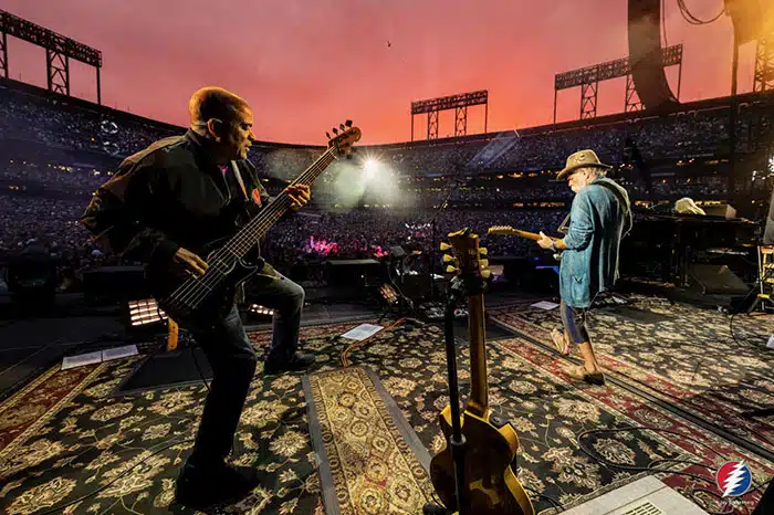 DeadCo N3 Oteil Bobby stadium view