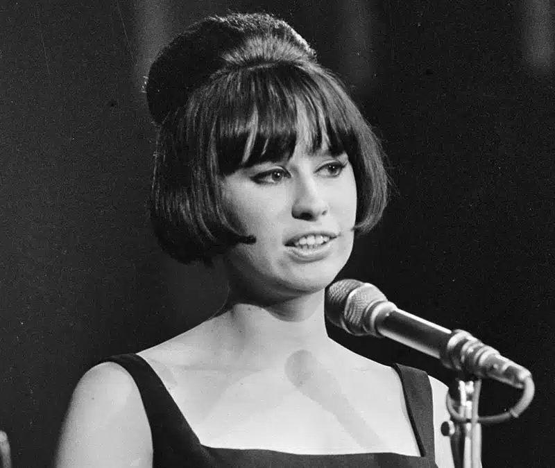 Astrud Gilberto 1966 cropped