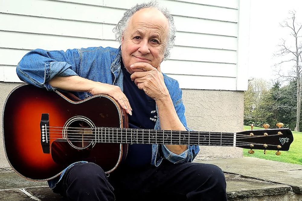 Arlen Roth Plays Lively Folk Pop Acoustic Guitar Standards